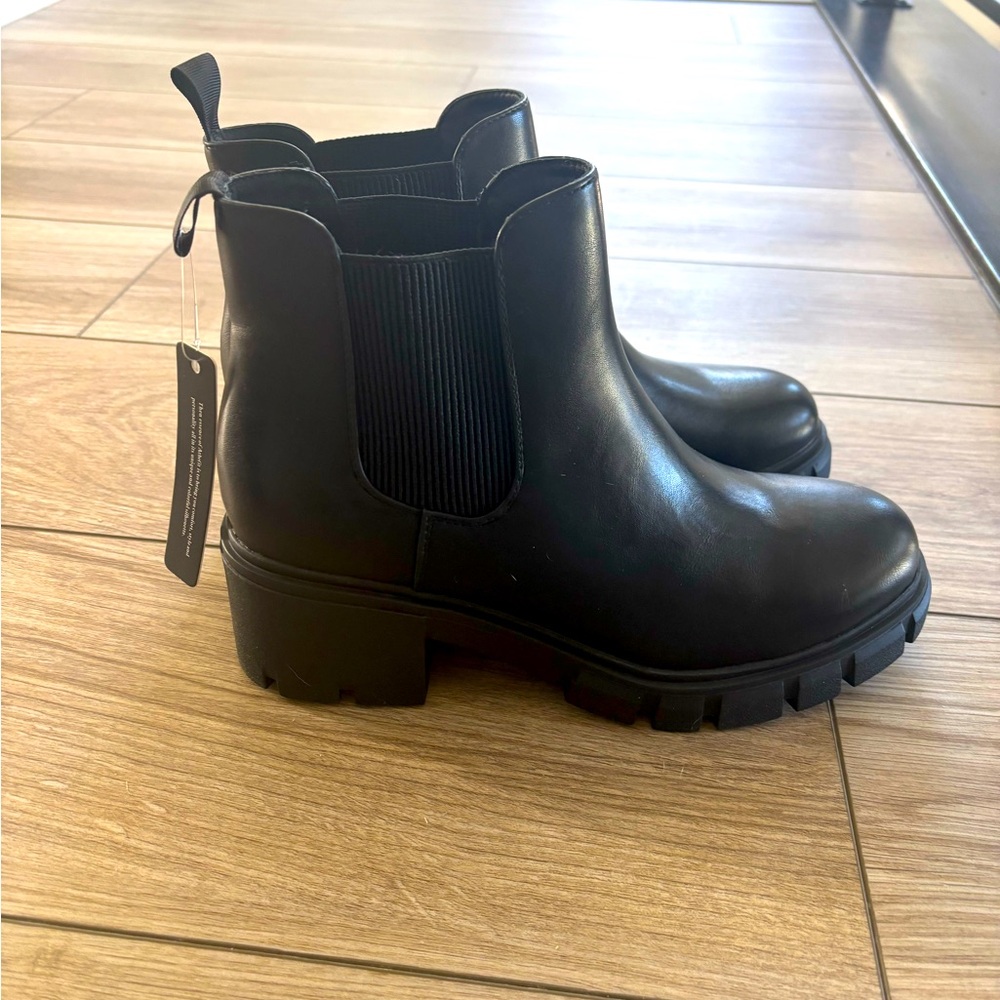 Chelsea Boots